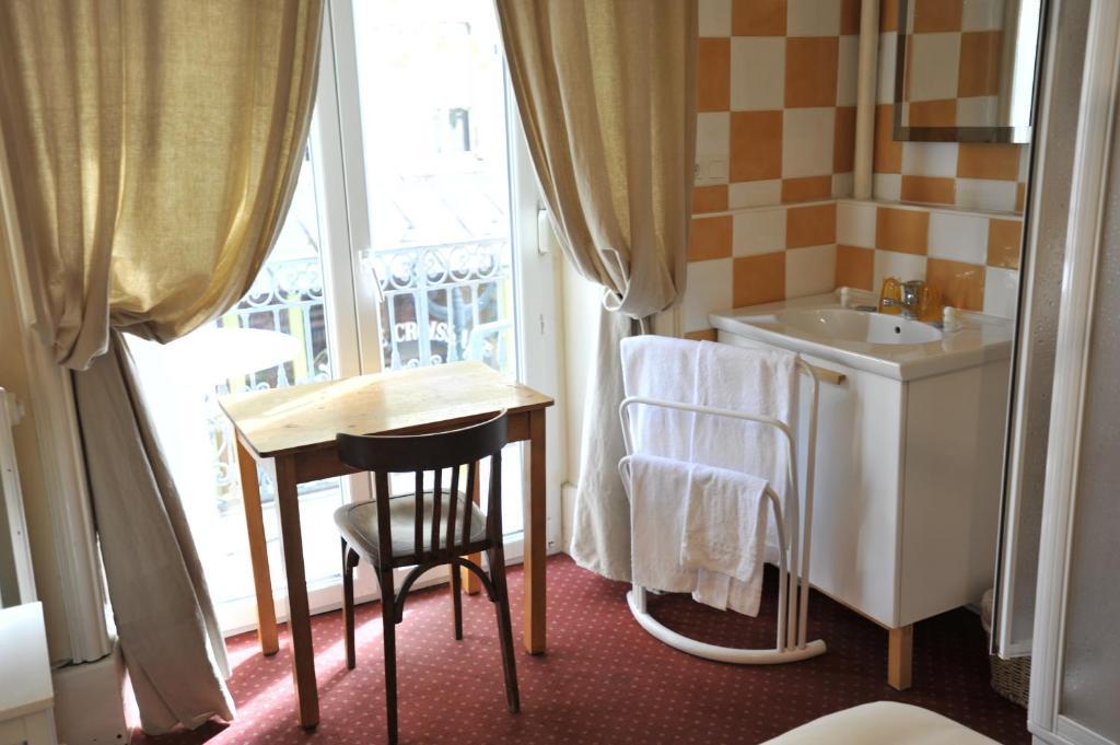 Les Celestins Vals-les-Bains Room photo