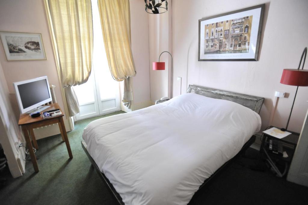 Les Celestins Vals-les-Bains Room photo